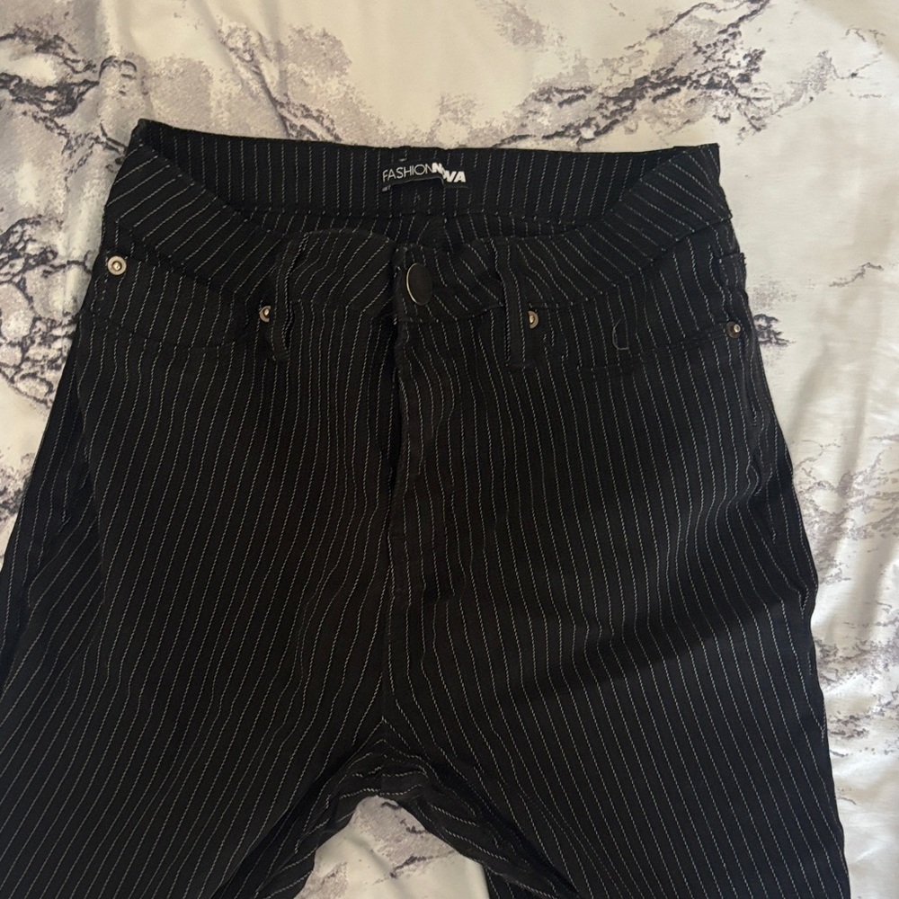 Fashion Nova Men's Black Striped Dress Pants